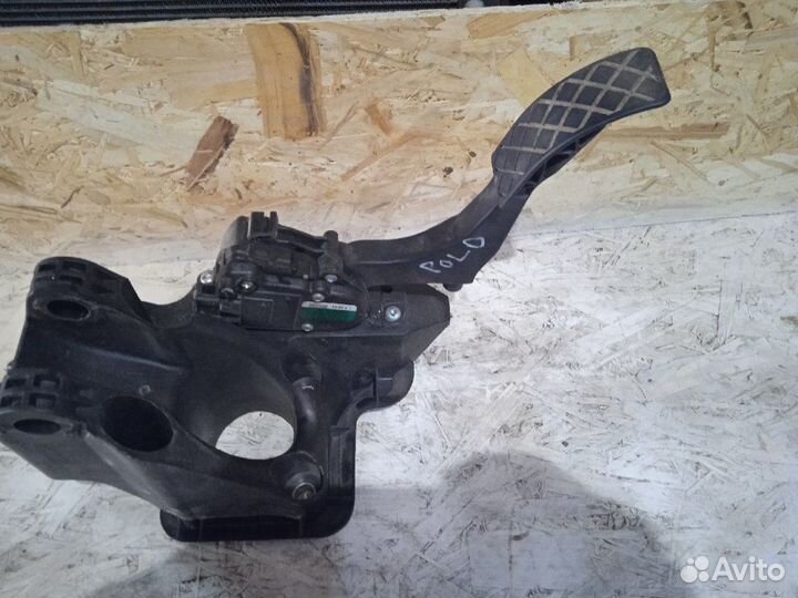 Педаль газа Volkswagen Polo 5