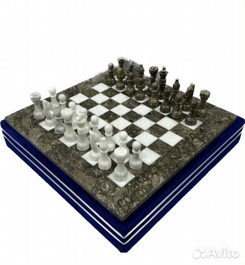 Каменные шахматы