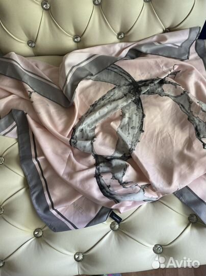 Платок chanel шелк