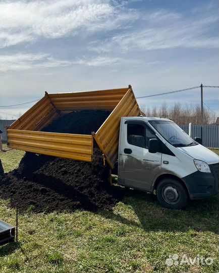 Чернозем и плодородная земля самосвал мини