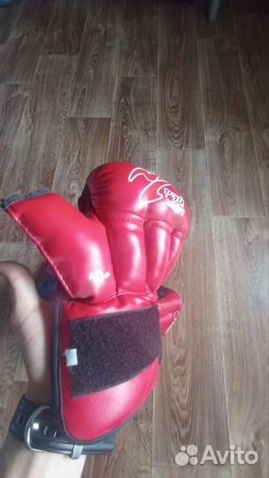 Перчатки для рукопашного боя 10oz