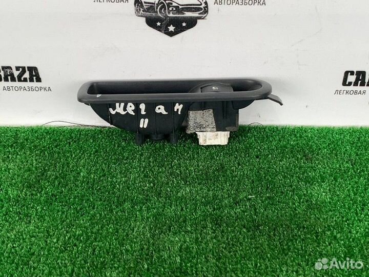 Блок управления стеклоподъемниками Renault Megane