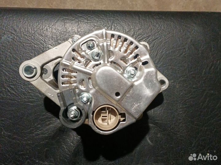 Генератор chrysler town contry 3,3 L
