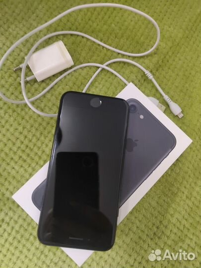 iPhone 7, 32 ГБ