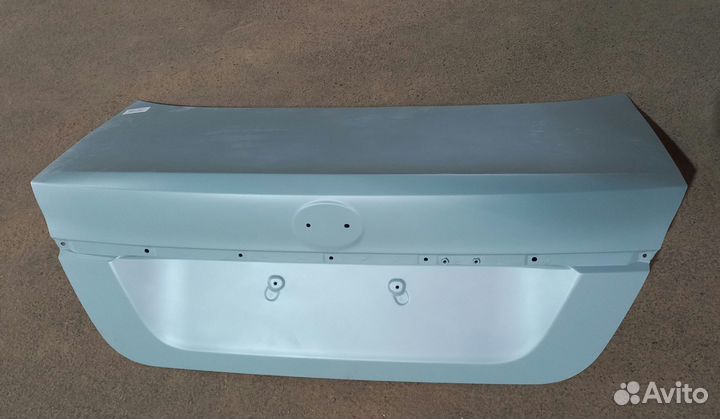 Крышка багажника C5604000Y98 для Cebrium lifan