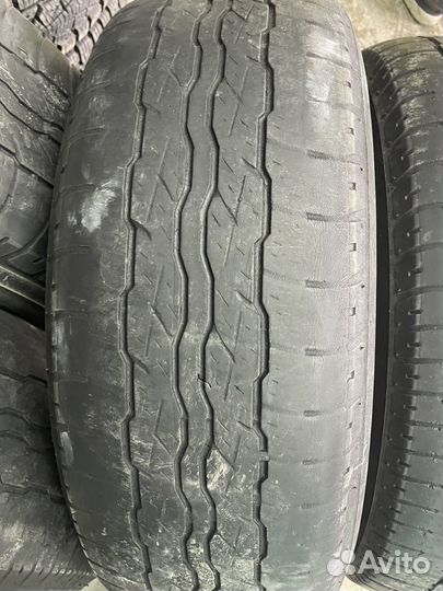 Bridgestone Dueler H/T 687 2.25/65 R17 39