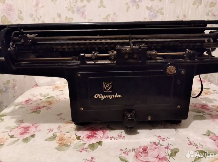 Печатная машинка Olympia 8