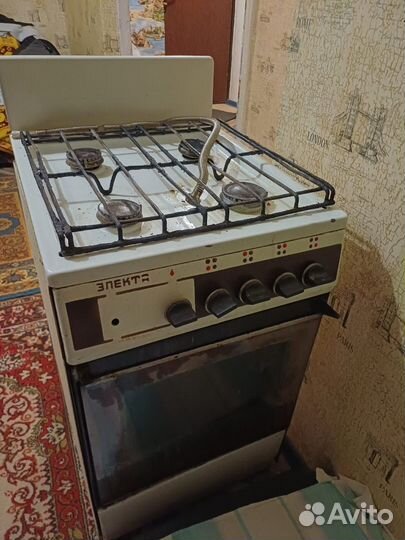 Плита газовая в рабочем состоянии