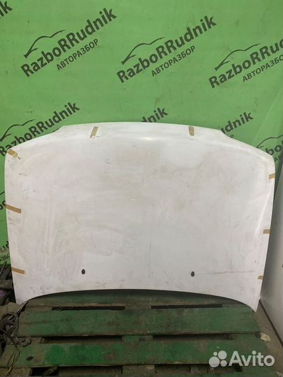 Капот Nissan Cube