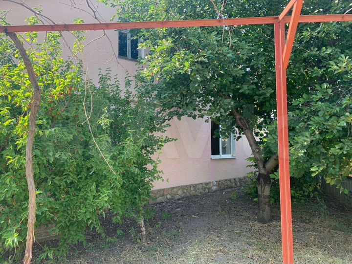 Дом 90 м² на участке 5 сот.