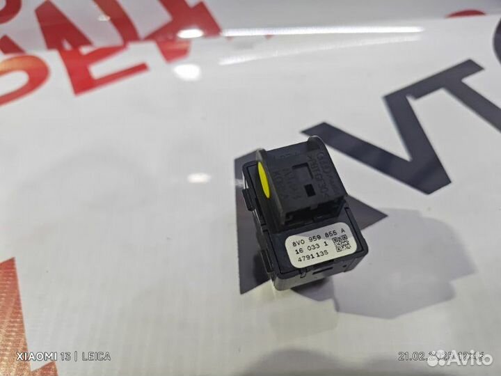 Кнопка стеклоподъемника Audi A3 8VS cxsa