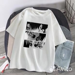 Белая аниме футболка 