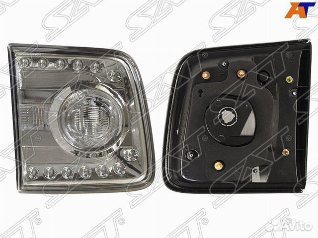 Фонарь в крышку багажника nissan patrol 10-13 LH