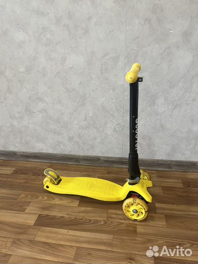 Самокат детский трехколесный