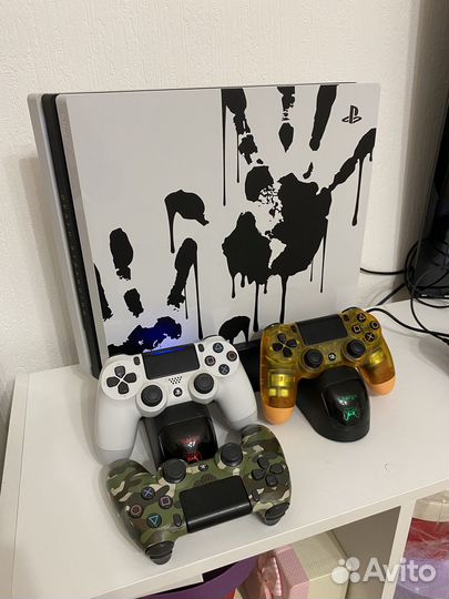 PlayStation 4 PRO Death Stranding limited edition