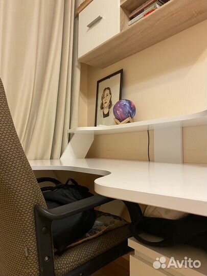 Компьютерный стол IKEA белый