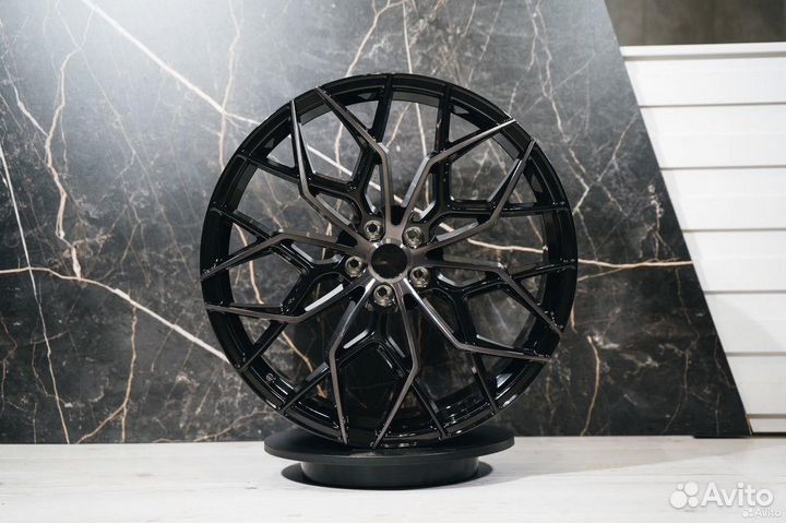 Кованные диски R22 Mercedes-Benz Marco Polo