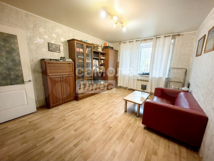 1-к. квартира, 38 м², 1/10 эт.