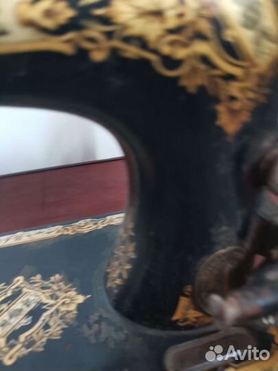 Швейная машина Singer