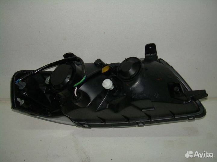 Фара левая Nissan Almera (Ниссан Альмера)