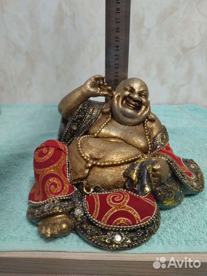 Статуэтки Бога Хотей