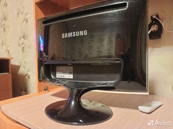 Монитор Samsung, 1680x1024, 60 ghz, 2 ms