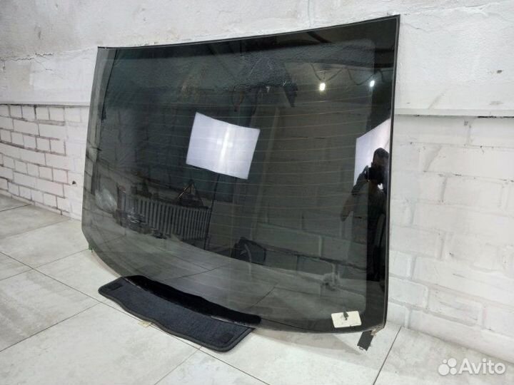 Стекло ветровое заднее Audi S6 C5 2002