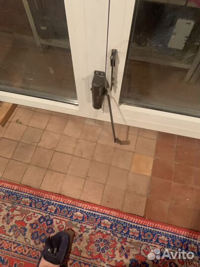 Дверь входная алюминиевая бу