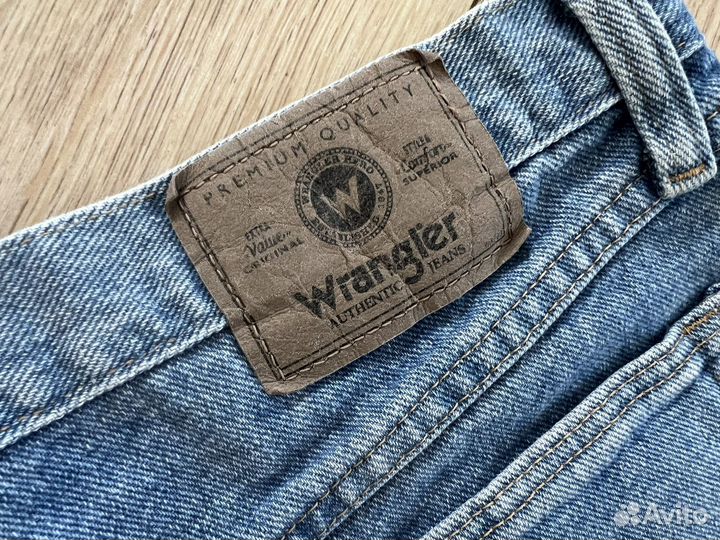 Мужские джинсовые шорты Wrangler размер 33 (48-50)