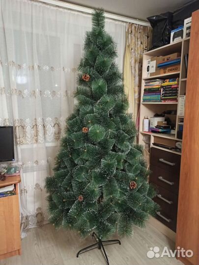 Елка искусственная 210 см