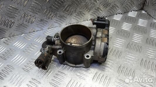Дроссельная заслонка бензиновая audi A8 D2 (8LV02C