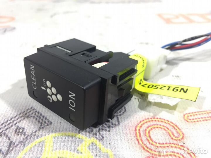 Кнопка управления ионизатором Nissan Teana (J31)