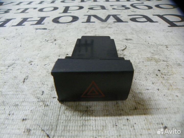 Кнопка аварийной сигнализации Hyundai Santa Fe