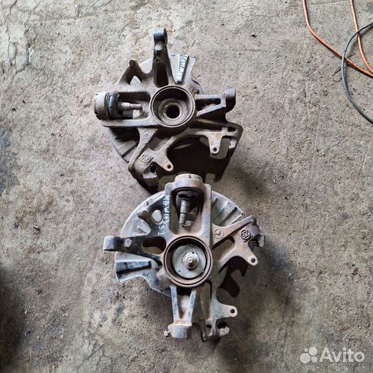 Ступица задняя передняя левая правая W163 ML163