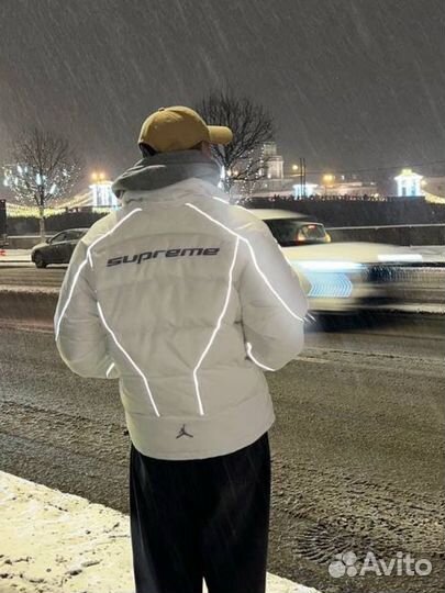 Пуховик jordan х supreme