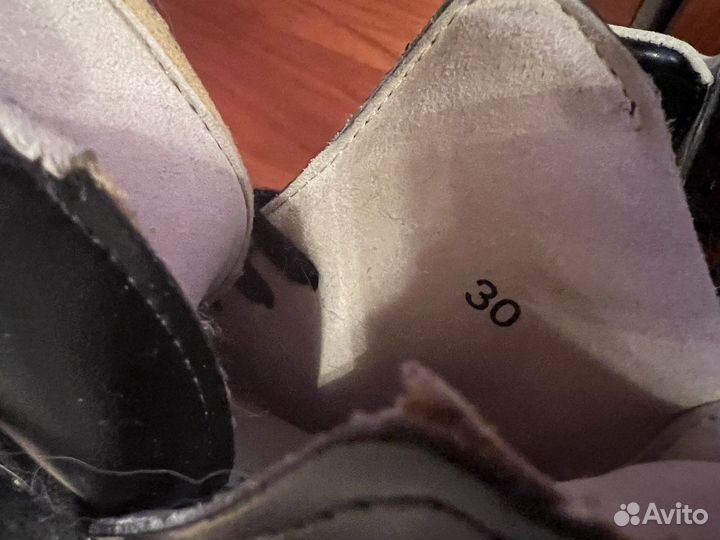 Фигурные коньки graf