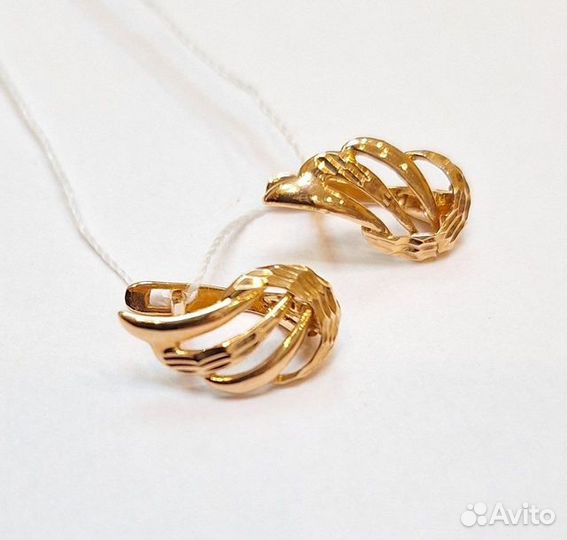 Золотые серьги