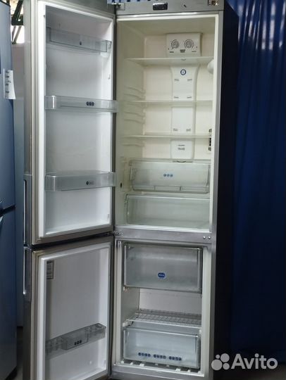 Холодильник Whirlpool / Гарантия 1 год