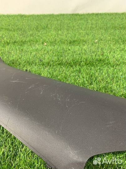 Обшивка стойки передней задняя правая верхняя Ford