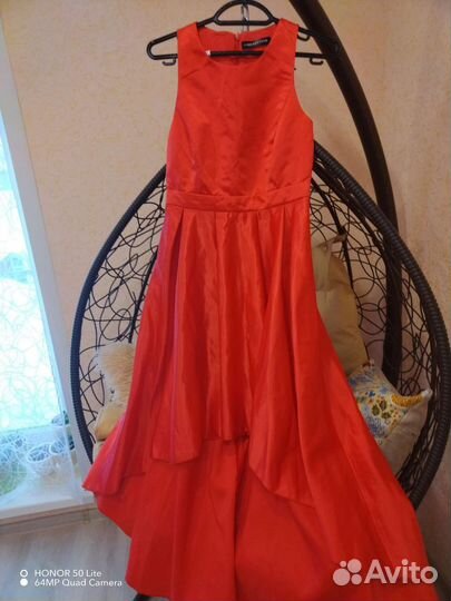 Вечернее платье