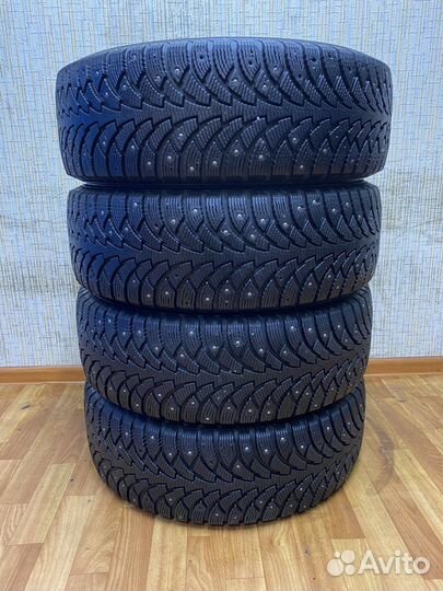 Nokian Tyres Nordman 4 215/65 R16