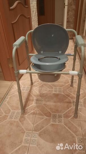 Санитарный стул туалет