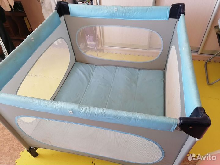 Манеж детский складной