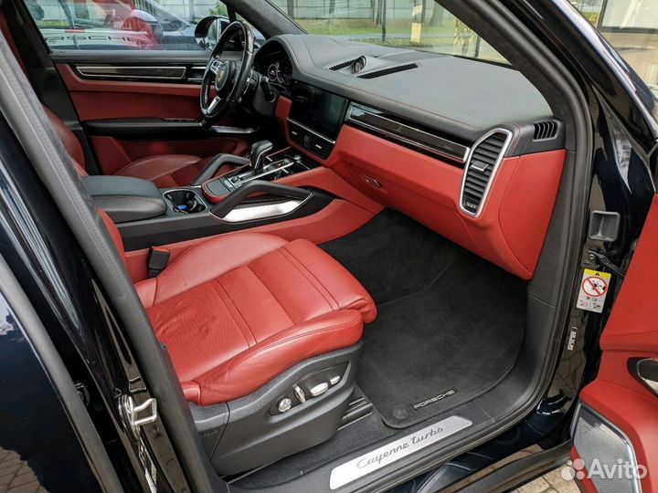 Porsche Cayenne Turbo 4.0 AT, 2018, 114 717 км