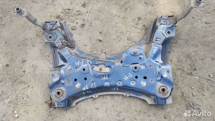 Подрамник Renault Megan 3 Fluence балка передняя