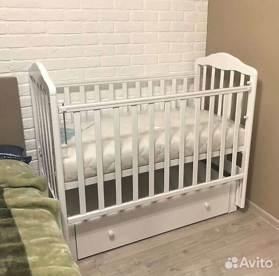 Продаю детскую кроватку с ортопедическим матрасом