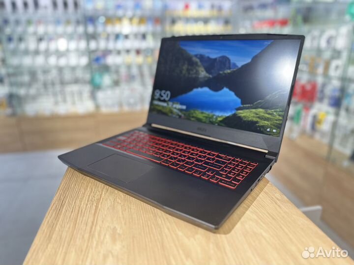 Ноутбук MSI Katana GF66 11UG-079XRU