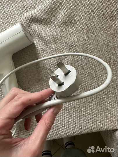 Отпариватель для одежды midea