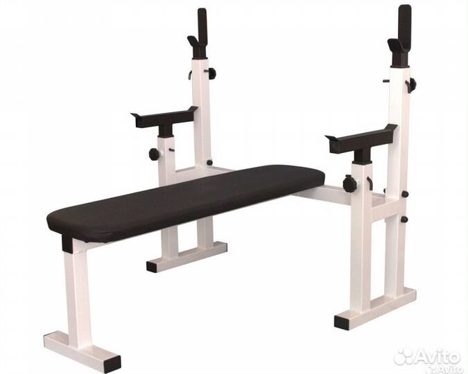 Скамья со стойками для жима