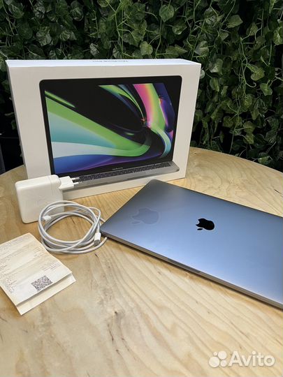 MacBook Pro 13 2020 M1 Гарантия 90 дней